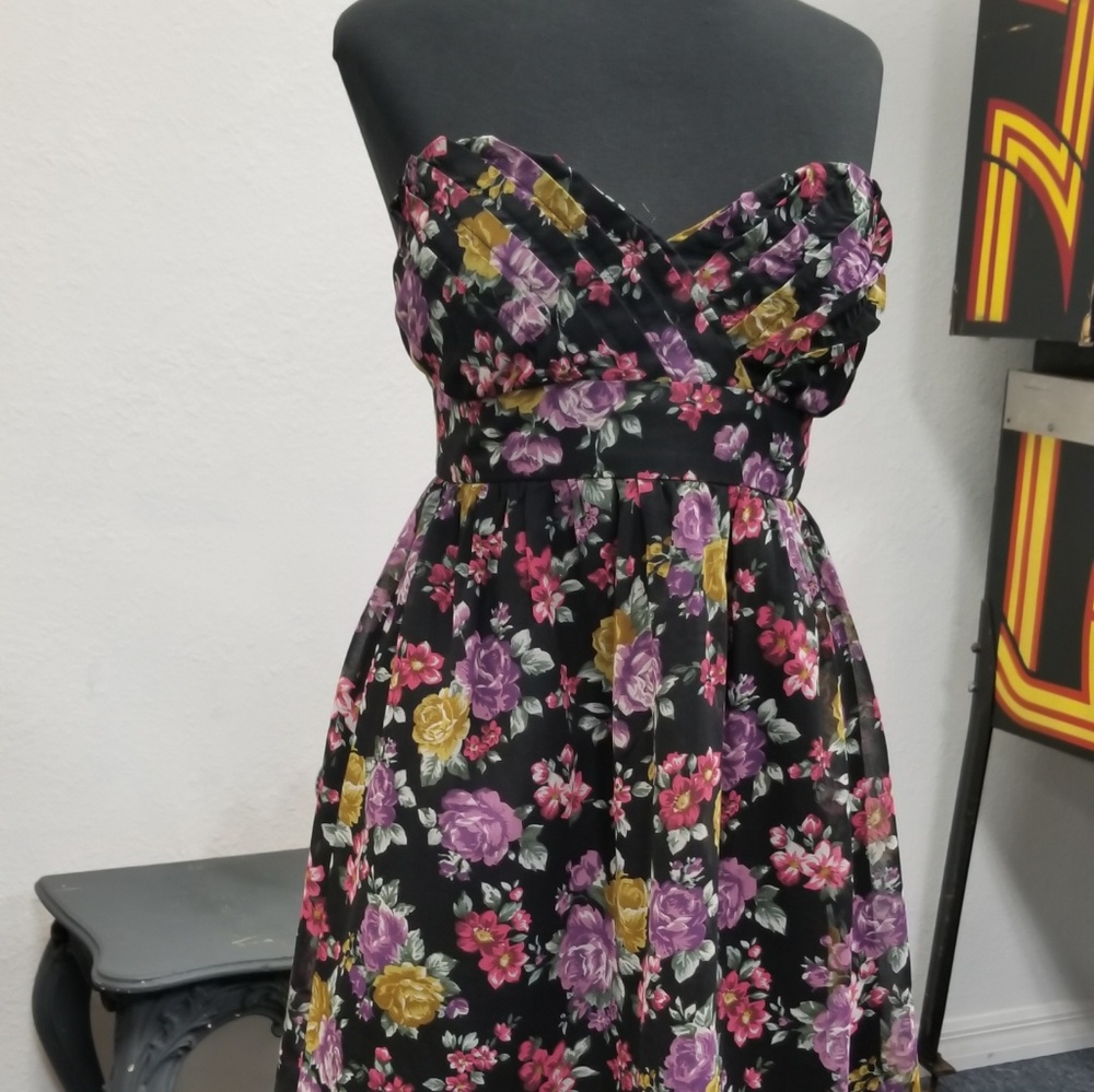 Flower  Forever 21 strapless dress